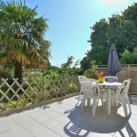 Le D'augustin Holiday home *